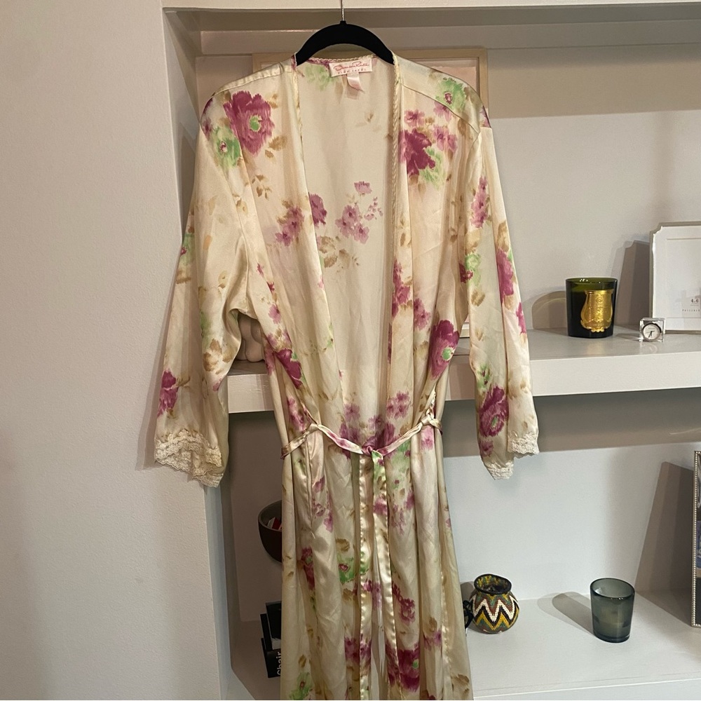Oscar de la renta long floral robe with lace detail
